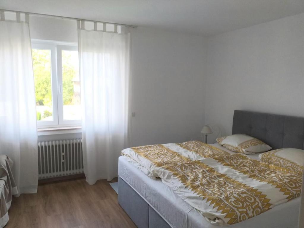 Apartamento Helle 4 Zkb Mit Balkon In Wittlich Exterior foto